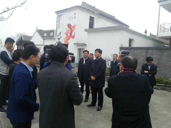 泰州市委領導、興化市委領導等到梁緣建科項目現場檢查指導工作